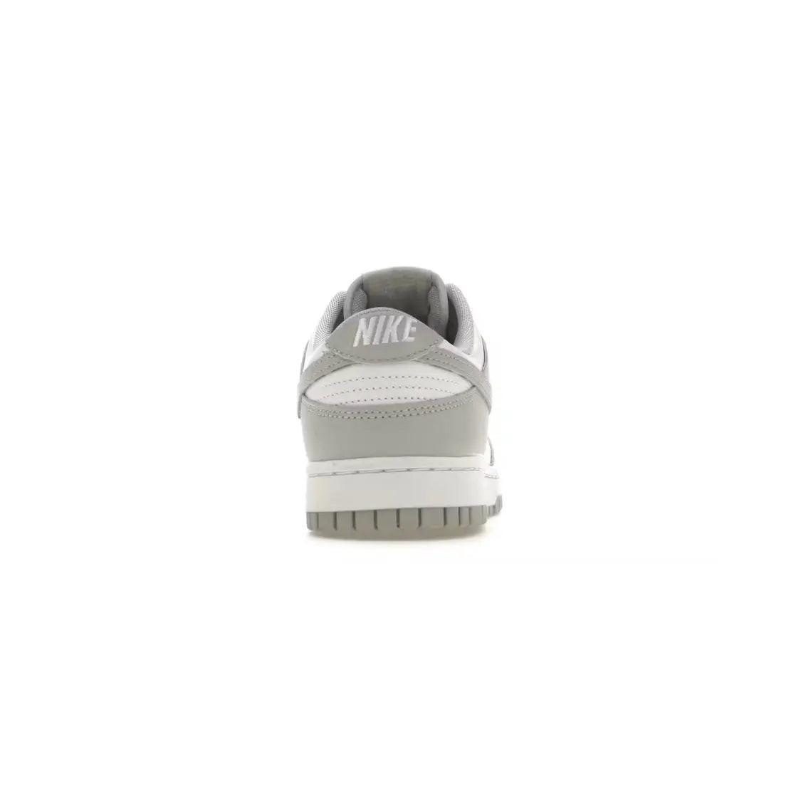 Baskets Dunk Low basse coloris gris brouillard - JIRISU