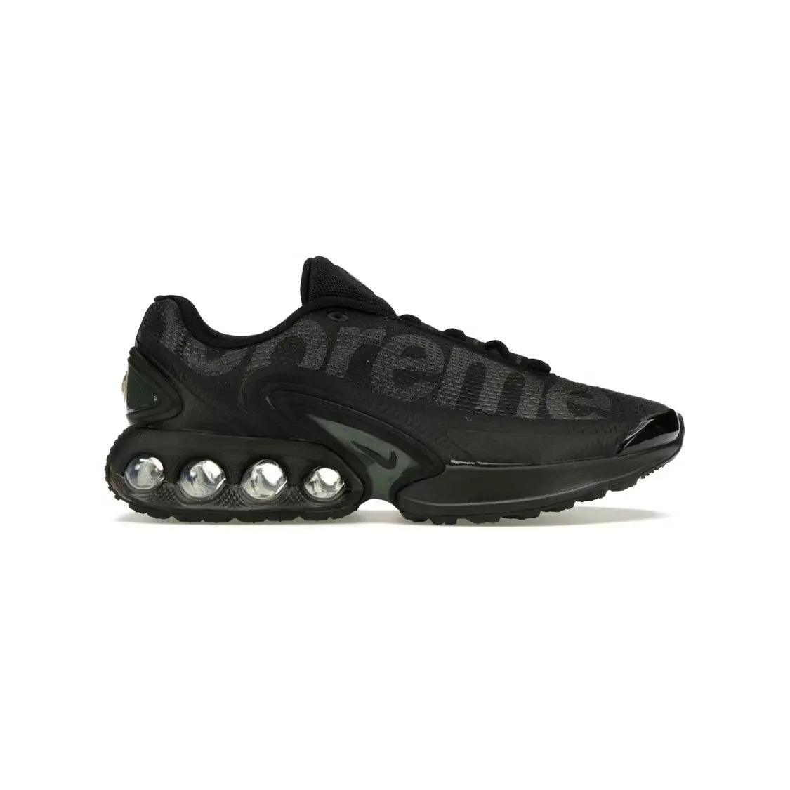 Baskets basse Air Max Dn coloris noir - JIRISU